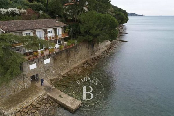 casa indipendente in vendita a Trieste in zona Grignano