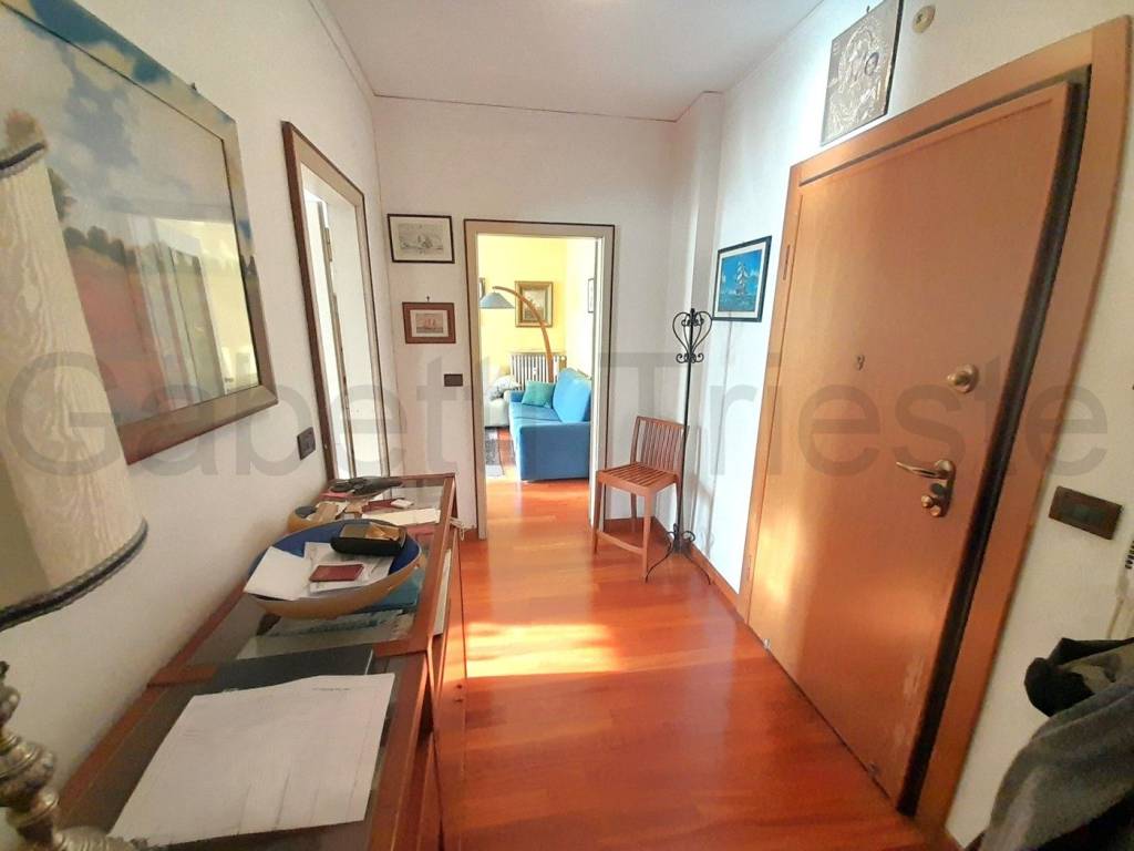 appartamento in vendita a Trieste in zona Barcola