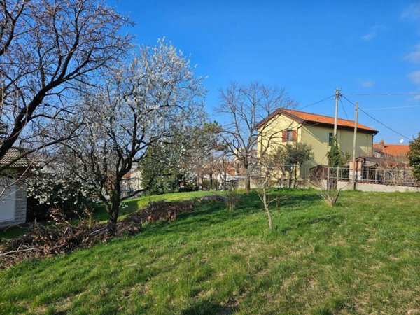 casa indipendente in vendita a Trieste in zona Valmaura