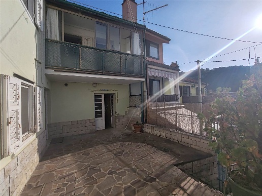 casa indipendente in vendita a Trieste in zona Roiano