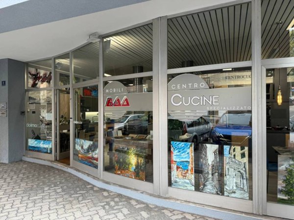 quadrivano in vendita a Trieste