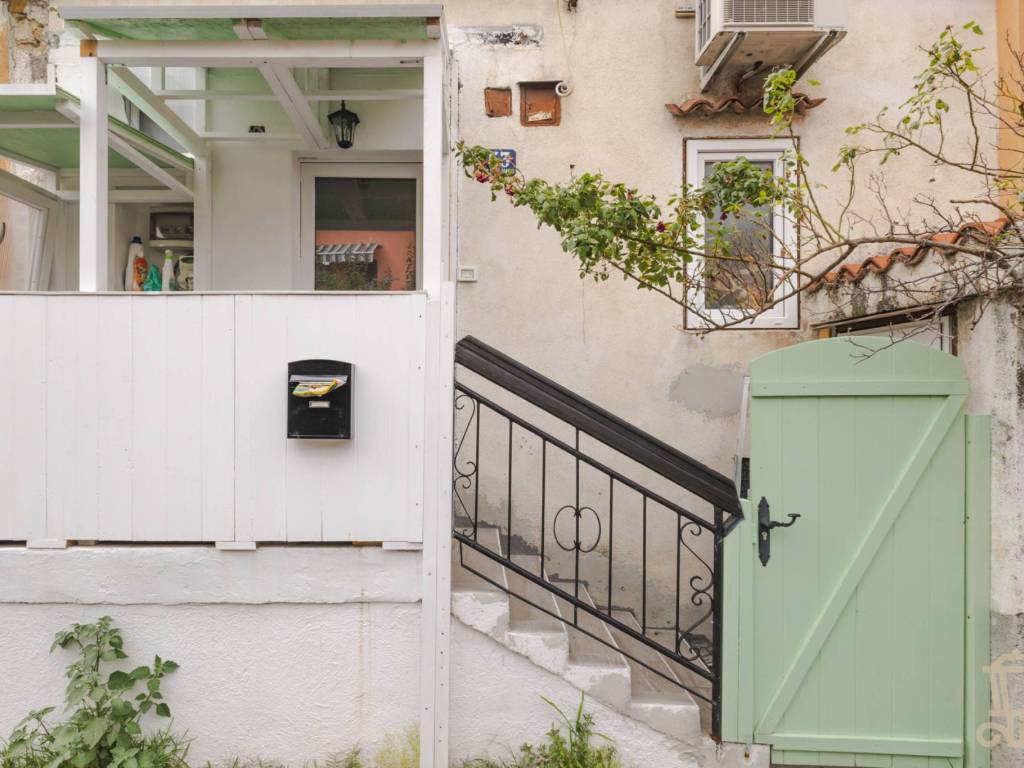 casa indipendente in vendita a Trieste in zona Valmaura