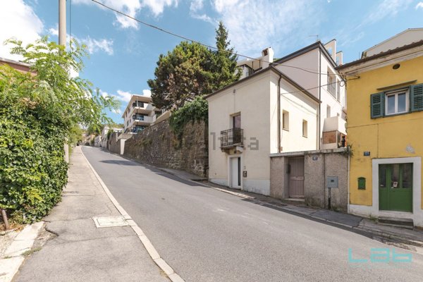 appartamento in vendita a Trieste in zona Scorcola