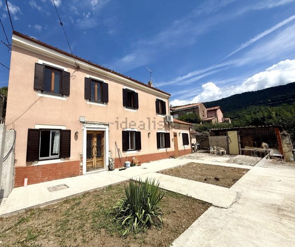 appartamento in vendita a Trieste in zona Cologna
