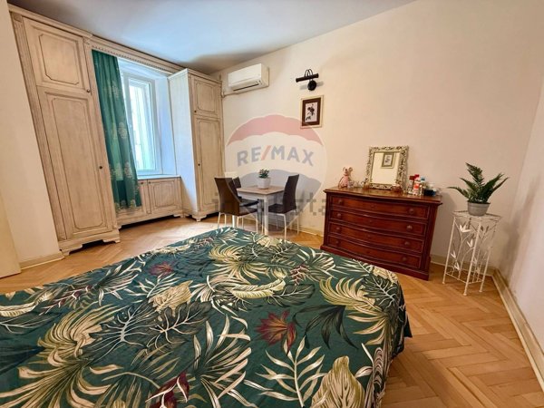 appartamento in vendita a Trieste in zona San Giacomo