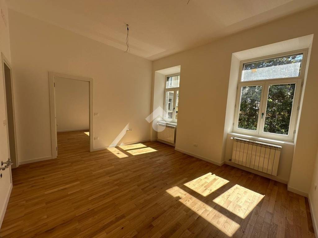 appartamento in vendita a Trieste in zona Borgo Teresiano