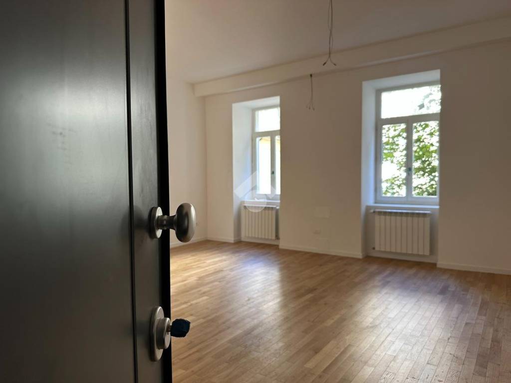 appartamento in vendita a Trieste in zona Borgo Teresiano