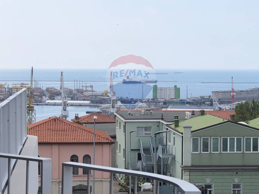 appartamento in vendita a Trieste