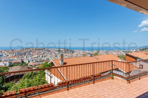 appartamento in vendita a Trieste in zona Chiadino