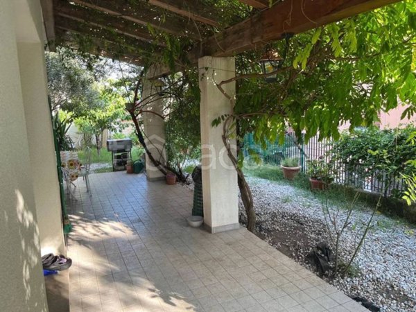 casa semindipendente in vendita a Trieste in zona Chiarbola