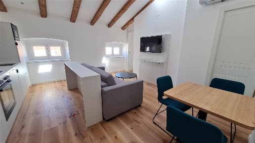appartamento in vendita a Trieste in zona San Giacomo
