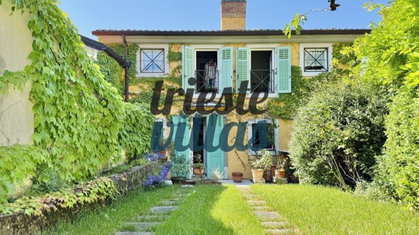 casa indipendente in vendita a Trieste in zona Scorcola
