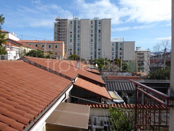 casa indipendente in vendita a Trieste in zona Valmaura