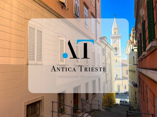appartamento in vendita a Trieste in zona Cavana