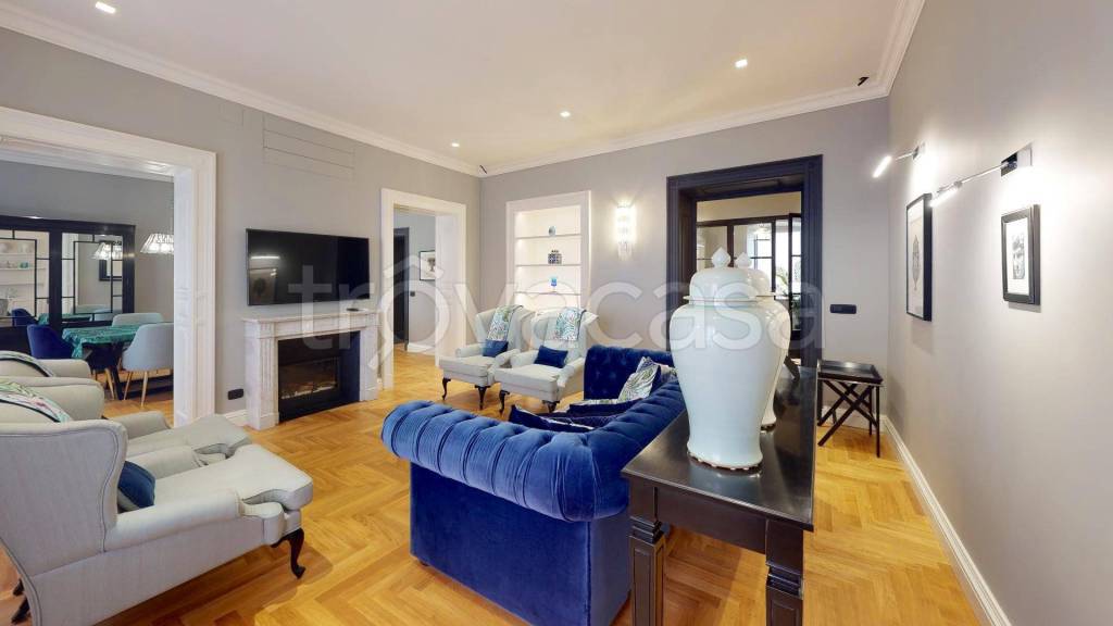 appartamento in vendita a Trieste in zona Cavana