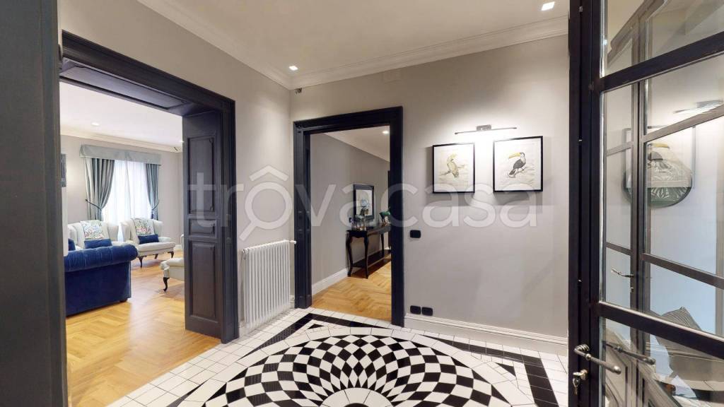 appartamento in vendita a Trieste in zona Cavana