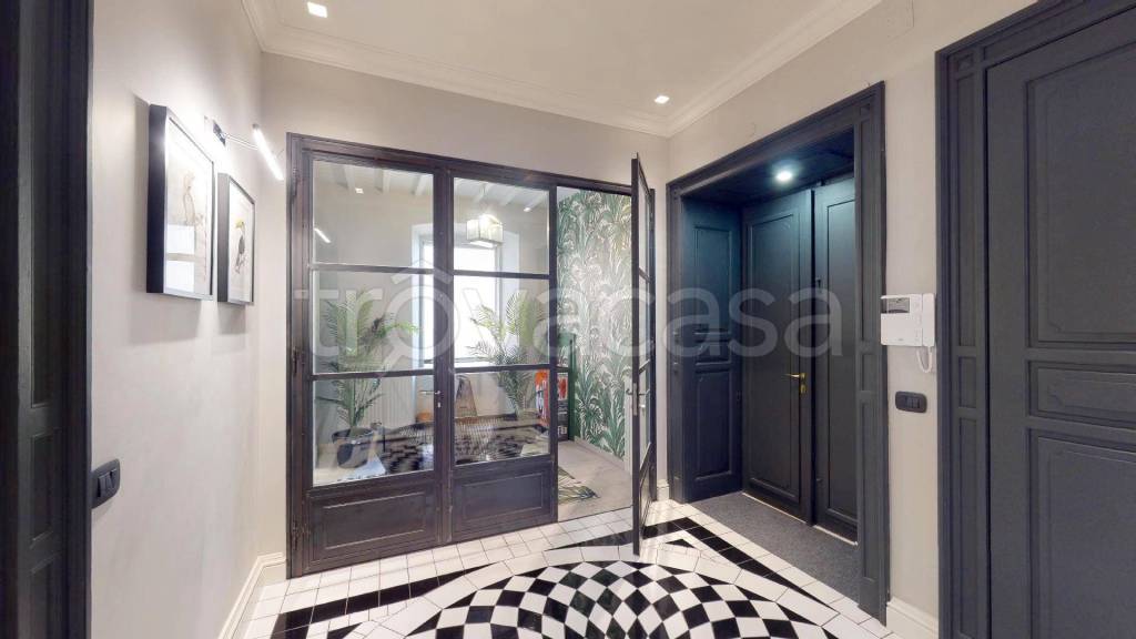 appartamento in vendita a Trieste in zona Cavana