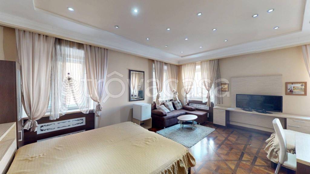 appartamento in vendita a Trieste in zona Borgo Teresiano