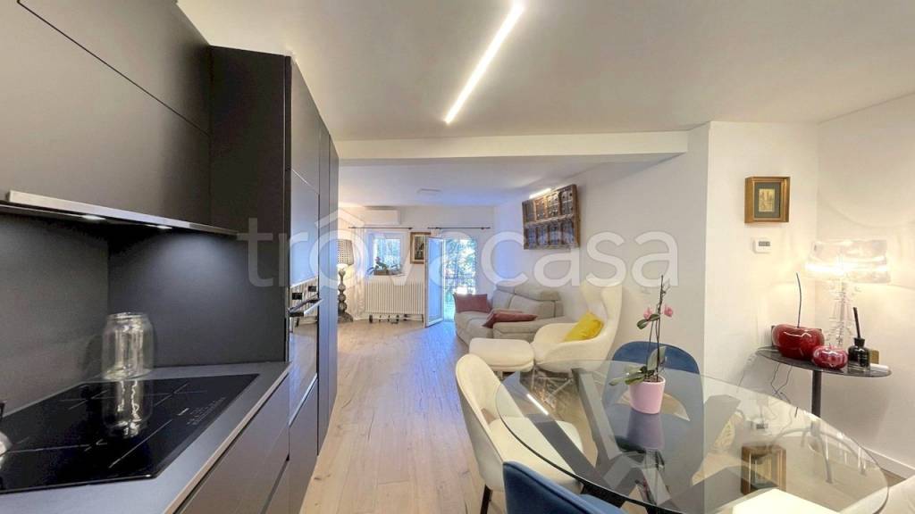 appartamento in vendita a Trieste in zona Città Vecchia