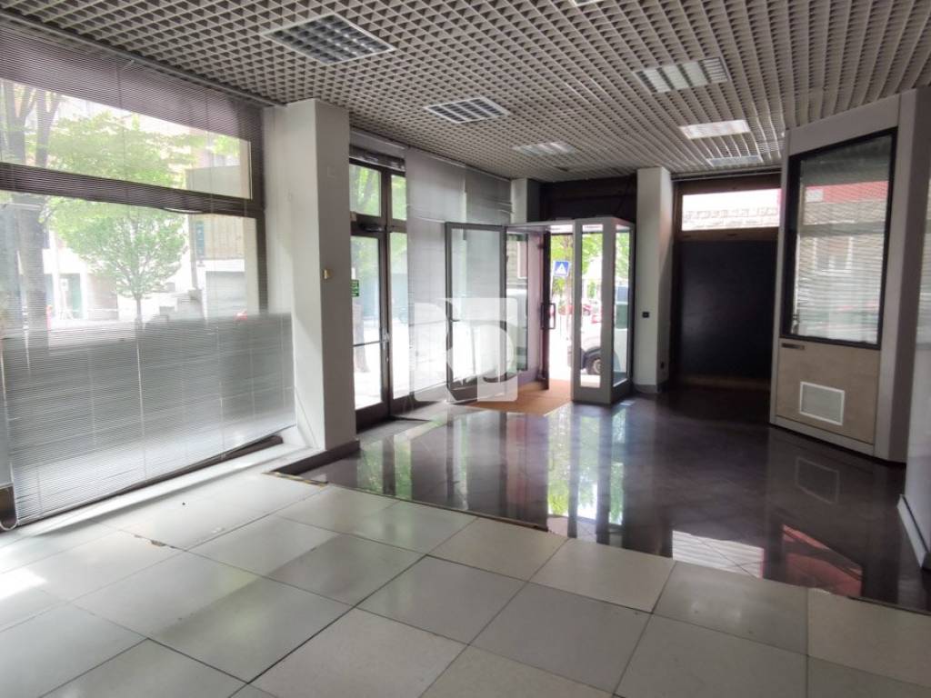 negozio in vendita a Trieste in zona Scorcola