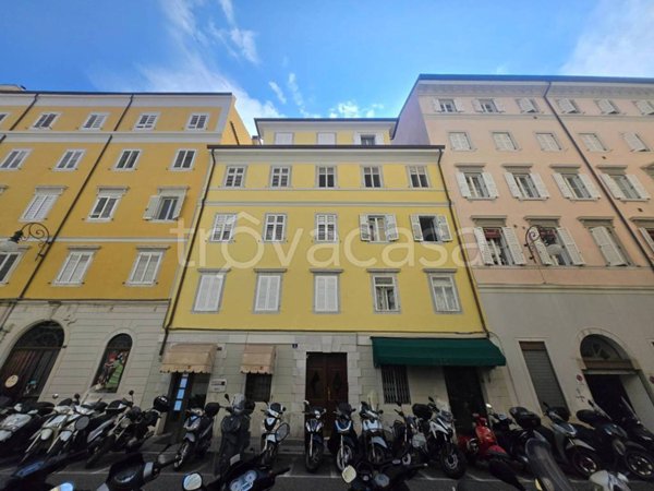 monolocale in vendita a Trieste in zona Borgo Teresiano