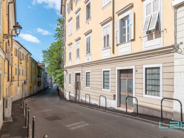 appartamento in vendita a Trieste