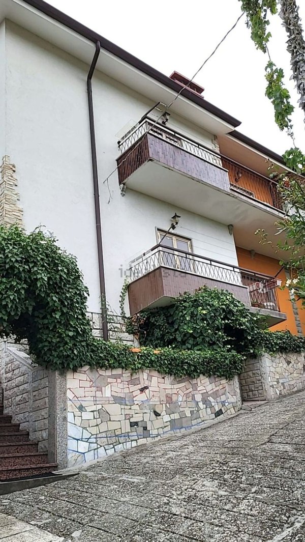 casa indipendente in vendita a Trieste in zona Borgo San Sergio