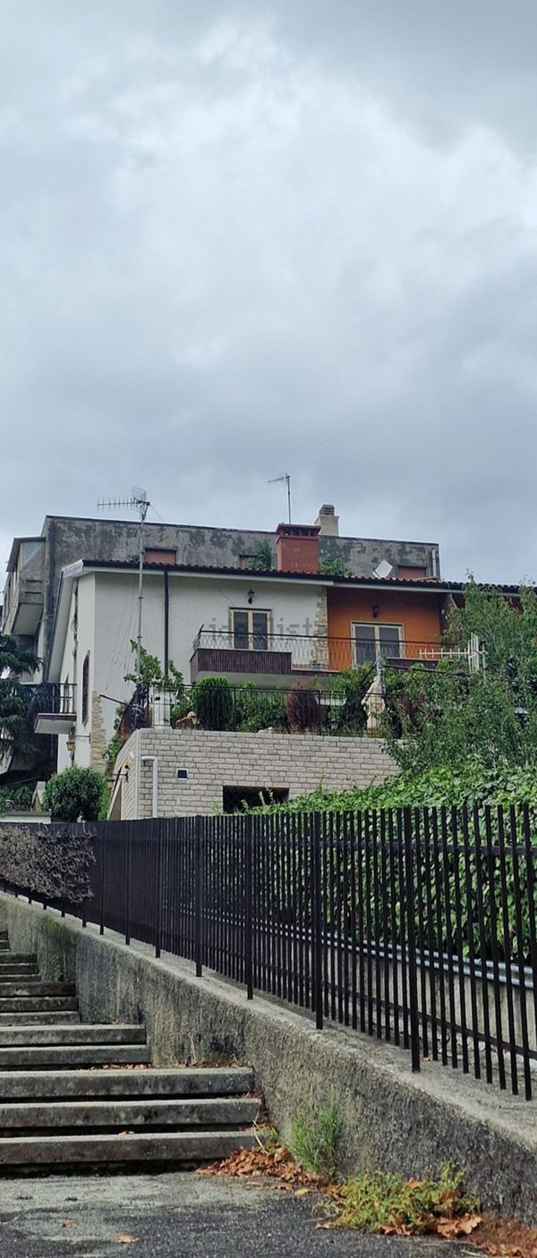 casa indipendente in vendita a Trieste in zona Borgo San Sergio