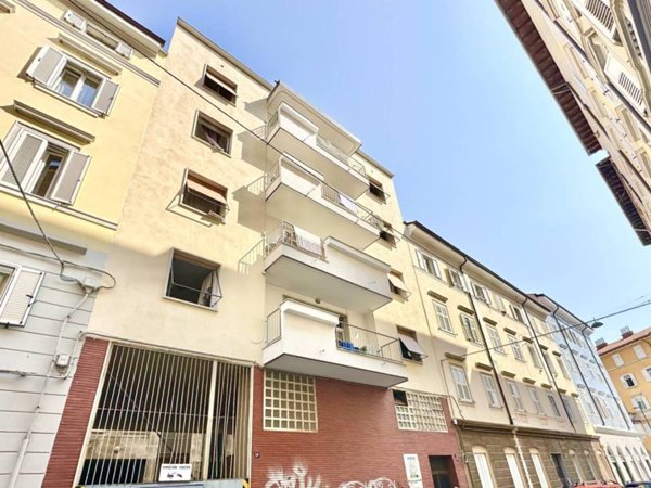 intera palazzina in vendita a Trieste