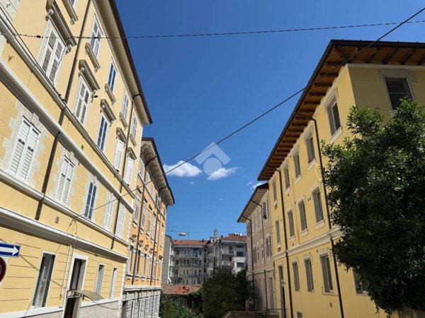 appartamento in vendita a Trieste in zona San Vito