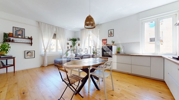 appartamento in vendita a Trieste in zona Barriera vecchia