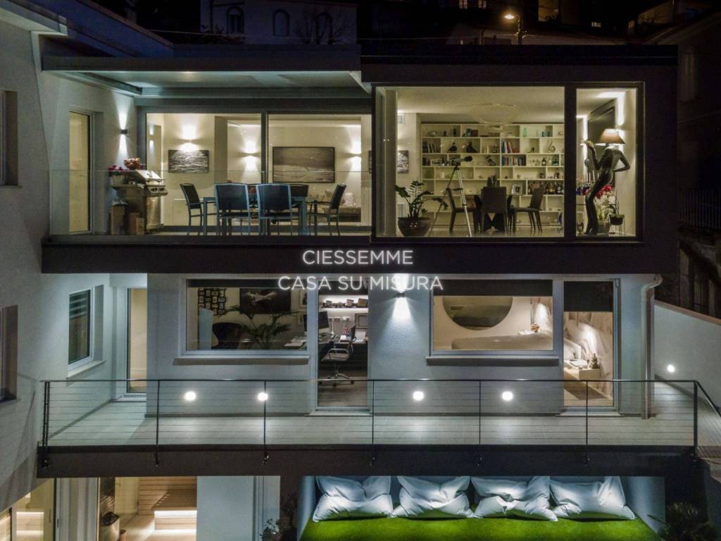 casa indipendente in vendita a Trieste in zona Barcola