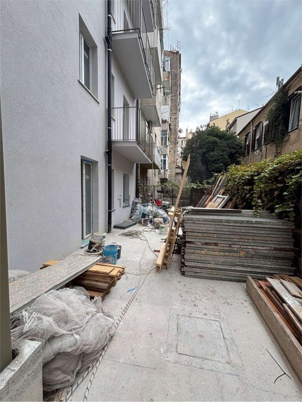 appartamento in vendita a Trieste in zona San Giacomo