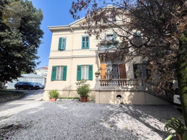 casa indipendente in vendita a Trieste in zona Cologna