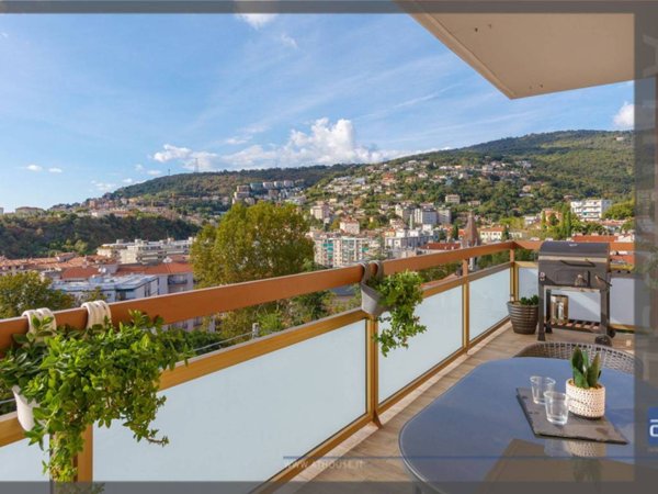 appartamento in vendita a Trieste in zona Gretta