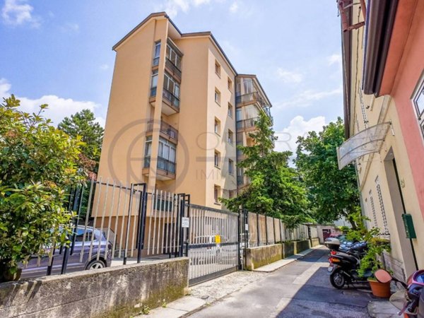 appartamento in vendita a Trieste in zona Scorcola