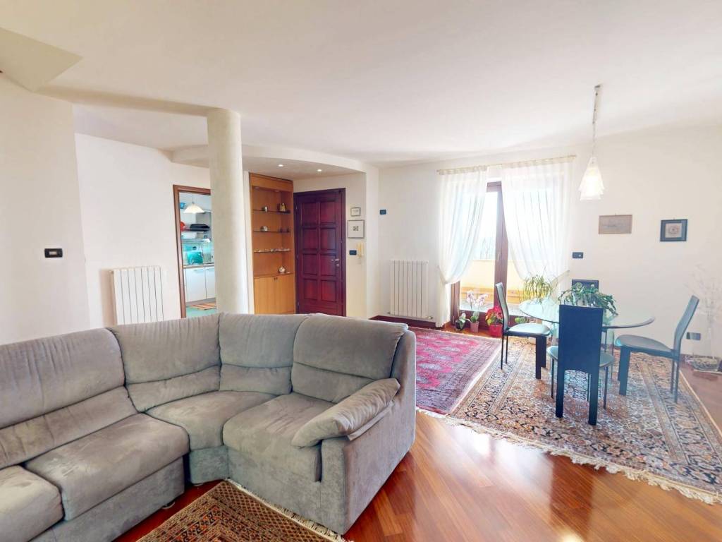 casa indipendente in vendita a Trieste in zona Scorcola