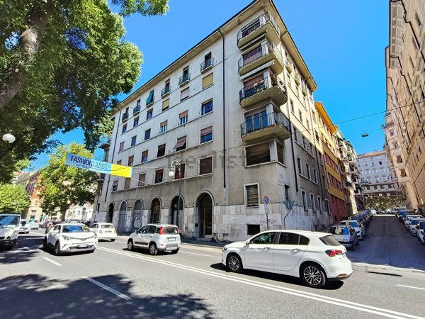 appartamento in vendita a Trieste in zona Roiano