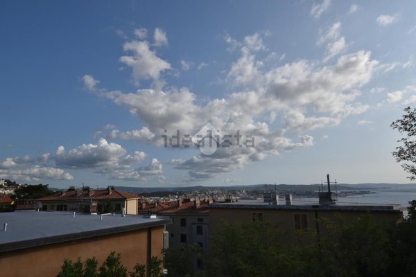 appartamento in vendita a Trieste in zona Barcola