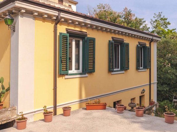 casa indipendente in vendita a Trieste in zona Scorcola