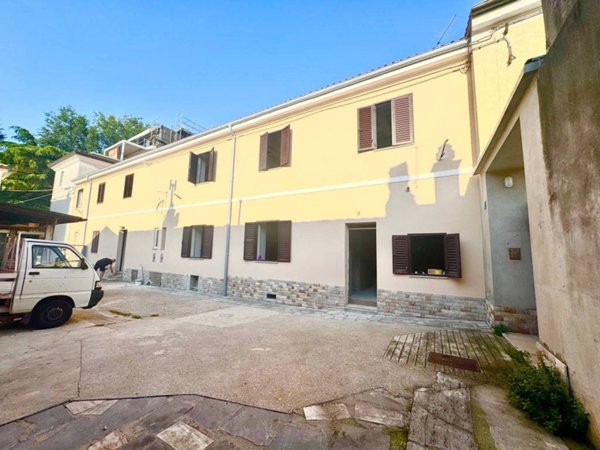 casa indipendente in vendita a Trieste in zona Rozzol