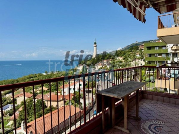 appartamento in vendita a Trieste in zona Barcola