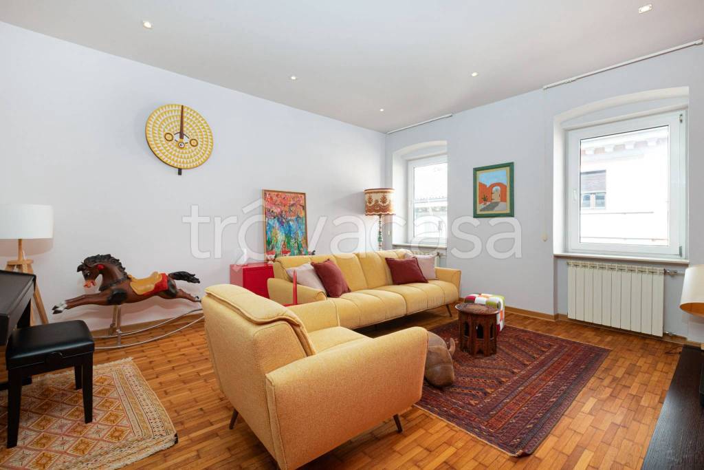 appartamento in vendita a Trieste in zona Campi Elisi