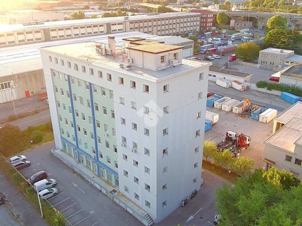 ufficio in vendita a Trieste in zona Borgo San Sergio