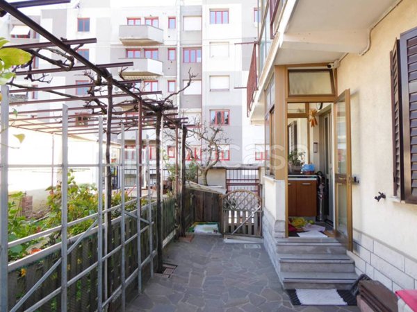 casa indipendente in vendita a Trieste in zona Valmaura