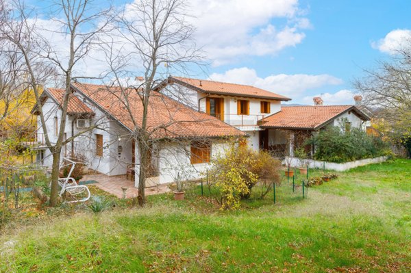 casa indipendente in vendita a Trieste in zona Santa Croce