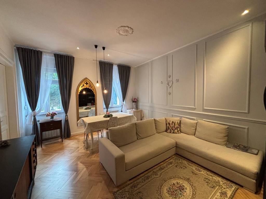 appartamento in vendita a Trieste in zona Campi Elisi