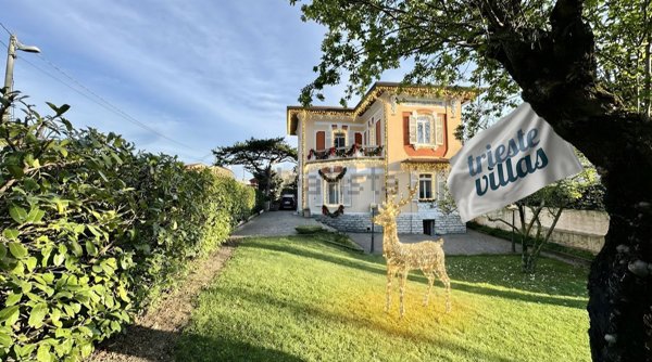 casa indipendente in vendita a Trieste in zona Opicina