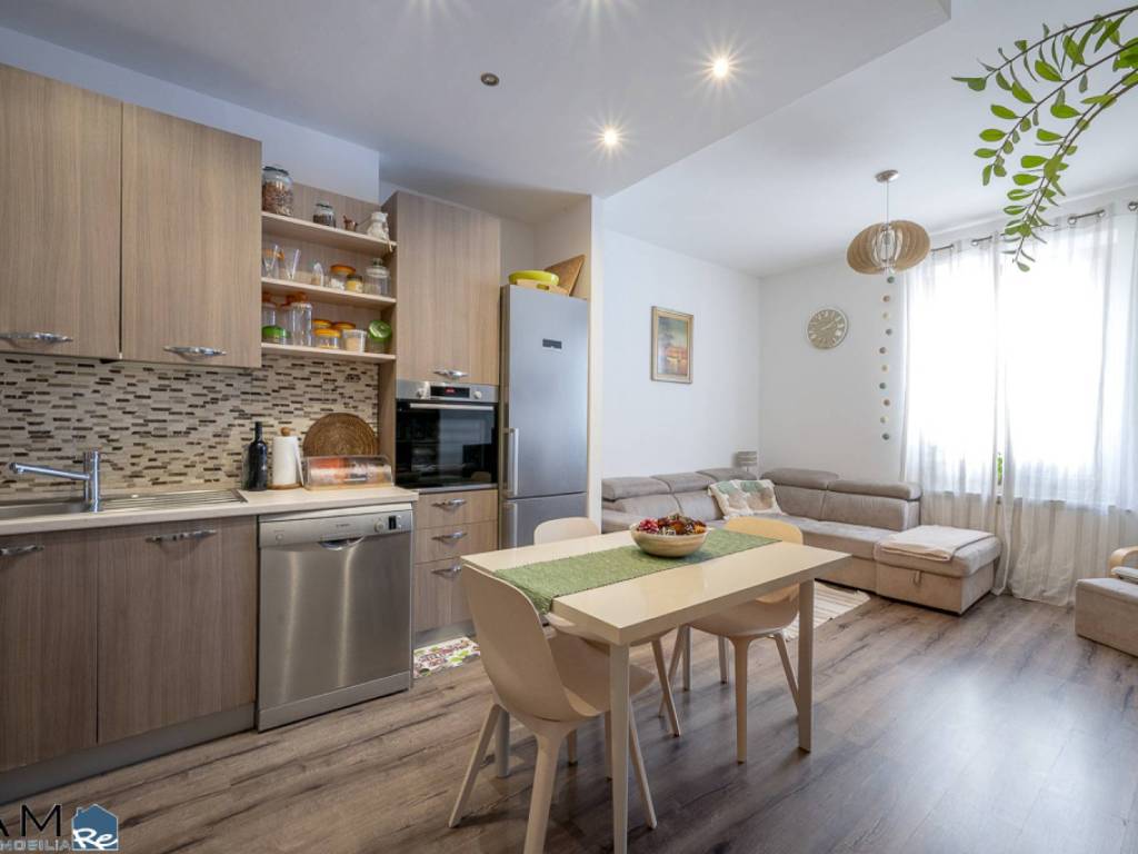 appartamento in vendita a Trieste in zona Roiano
