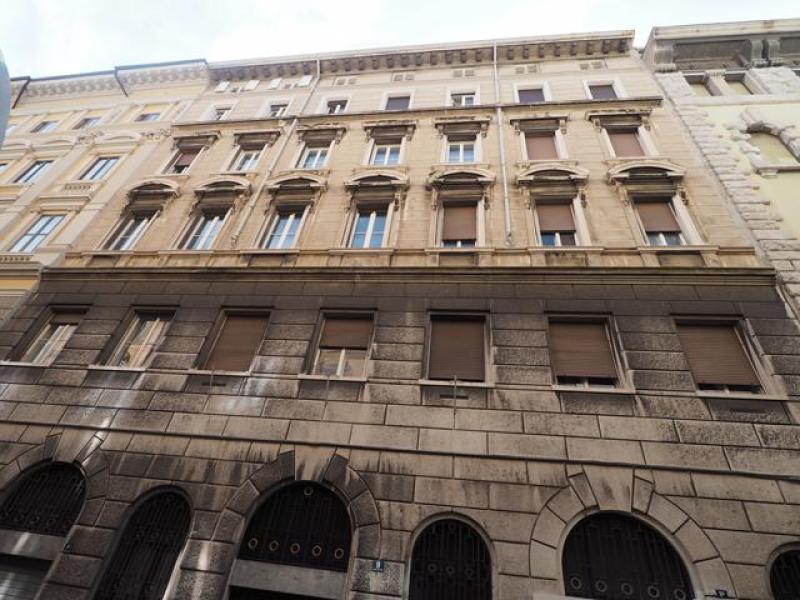 appartamento in vendita a Trieste in zona Borgo Teresiano